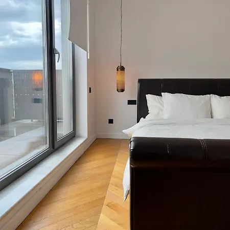 Etaj14 60mp Penthouse By Brighter